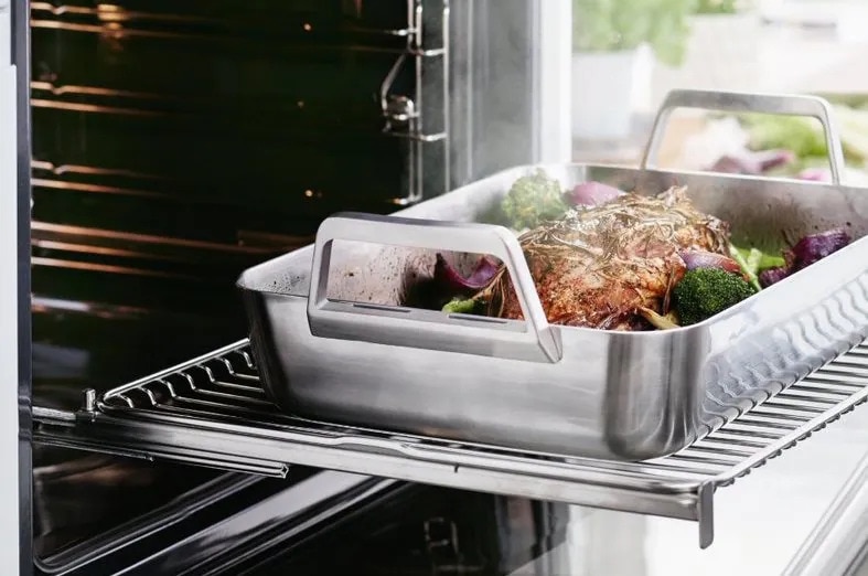 Complete guide on how to use oven and preheating tips