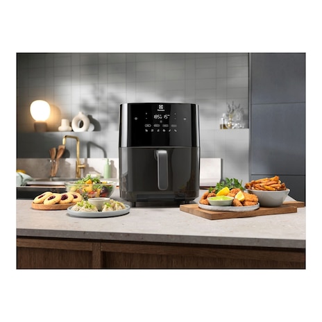 6.9L UltimateTaste 700 air fryer