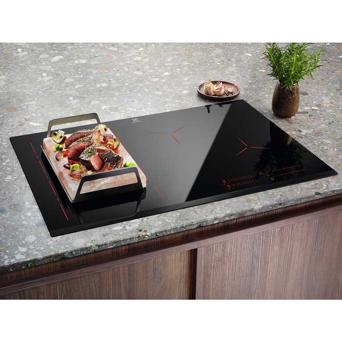 80cm builtin flexi bridge induction hob EIP8546 Electrolux Singapore