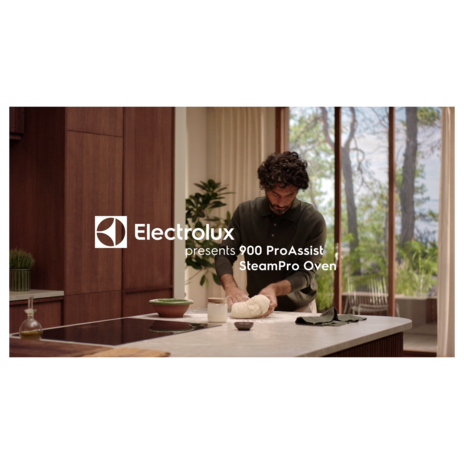 60cm 900 ProAssist SteamPro built-in single steam oven with 70L capacity