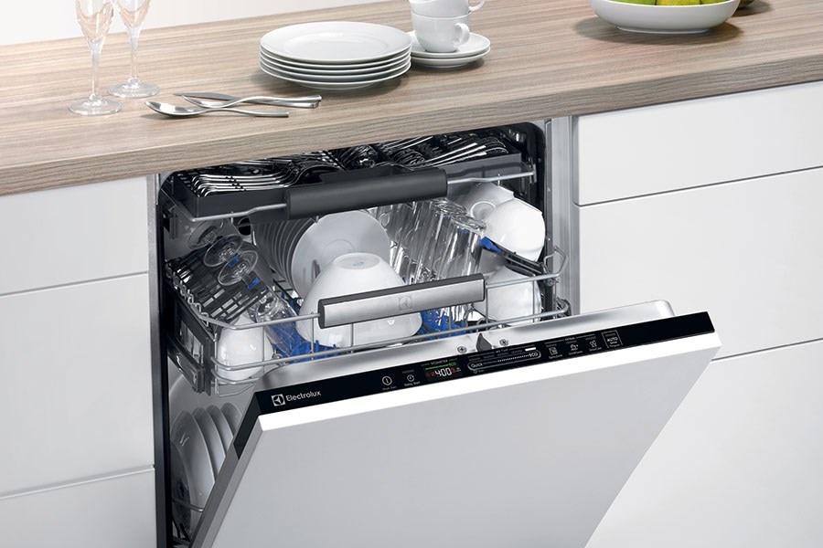 Easy cooking, easy cleaning